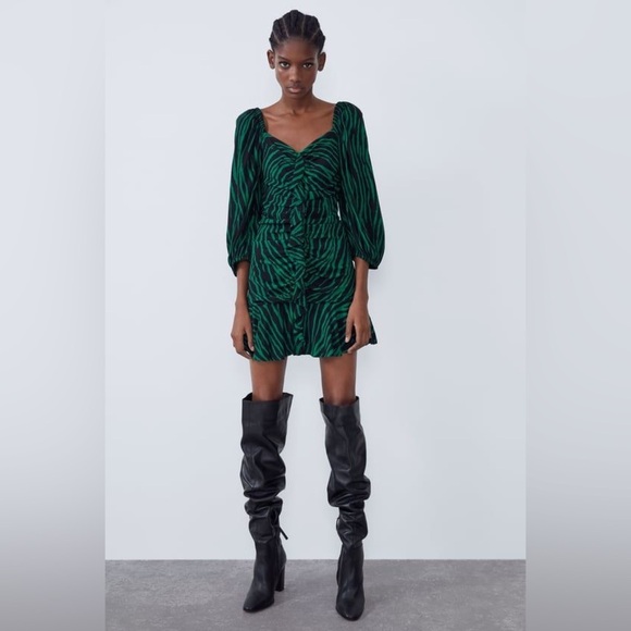 Zara Animal Printed Mini Dress Puff Sleeve Size Medium M NWT Bloggers Favorite - Picture 3 of 14